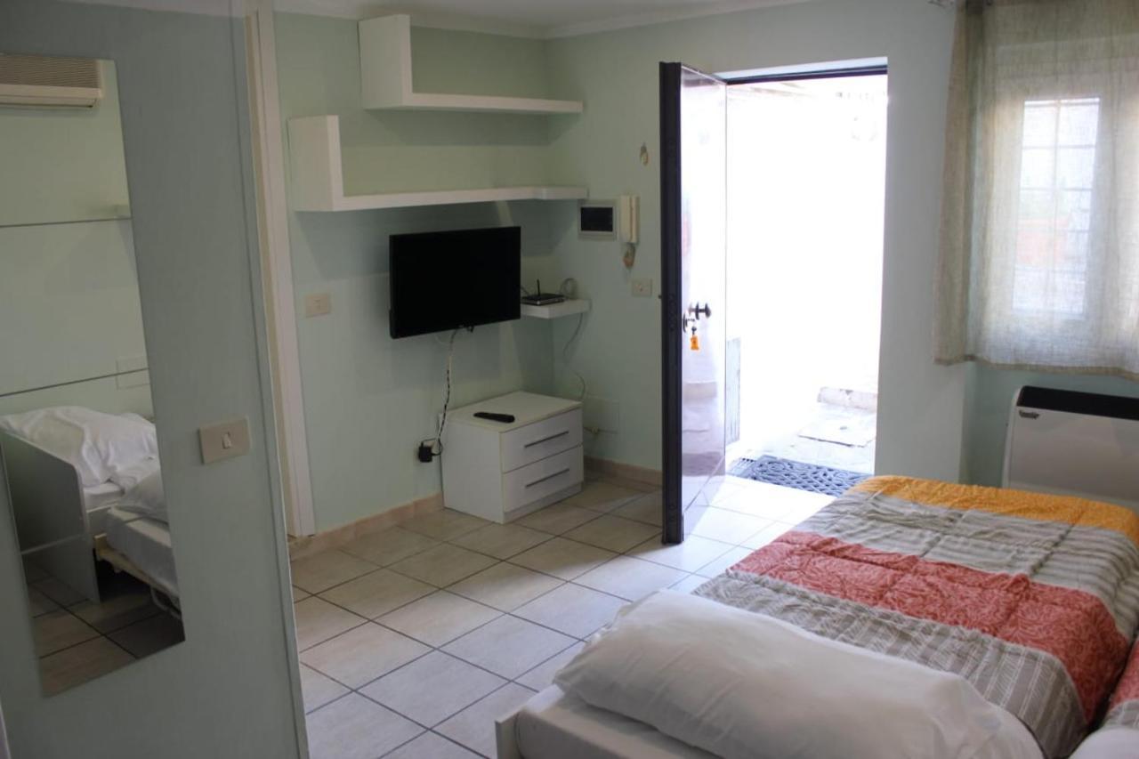 フィウミチーノ Relais Maria Luisa Locazione Turistica Di Simona Capaccio Bed & Breakfast エクステリア 写真